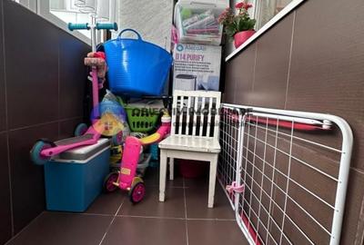 Apartament cu 3 camere semidecomandat, mobilat în Dărmănești - 11