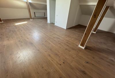 Casă individuală cu 6 camere cu Canalizare în Central - 12