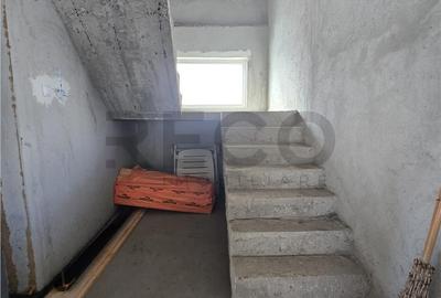Casă cu 4 camere cu Teren 300 Mp în Palota - 7