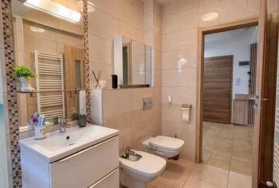 Apartament cu 2 camere, mobilat în Tractorul - 6