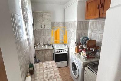 Apartament cu 3 camere semidecomandat în Trivale