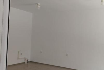 Spațiu comercial, de 64 mp, în Central - 1