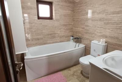 Casă cu 3 camere în Central