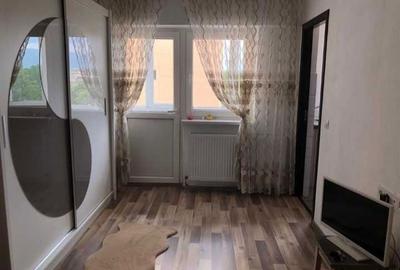 Garsonieră decomandată în Central - 7
