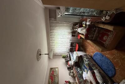 Apartament cu 3 camere decomandat în Găvana