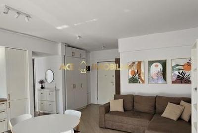 Apartament cu 3 camere semidecomandat, mobilat în Vitan