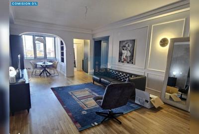 Apartament cu 4 camere decomandat în Victoriei