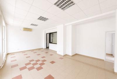 Spațiu comercial, de 140 mp, în Central - 2