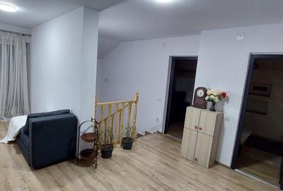 Casă cu 4 camere în Brădețelu