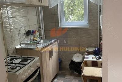 Apartament cu 3 camere semidecomandat în Trivale