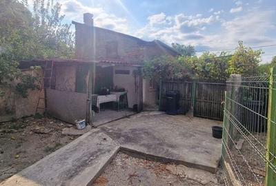 Casă cu 3 camere cu Teren 59 Mp în Răzvad