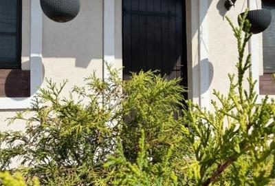 Casă cu 5 camere cu Canalizare în Giroc