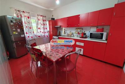 Casă cu 3 camere cu Teren 400 Mp în 1 Decembrie - 2