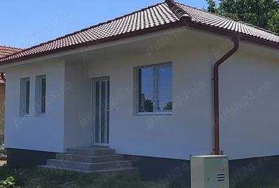 Casă cu 3 camere în Central