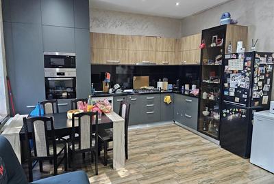 Apartament cu 3 camere decomandat în Central - 12
