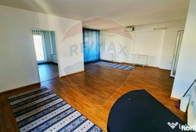 Spațiu comercial, de 48 mp, în Traian