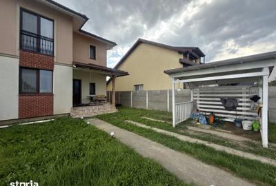 Casă cu 4 camere cu Teren 263 Mp în Sânmihaiu Român - 11