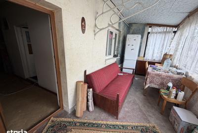 Casă cu 6 camere cu Teren 395 Mp în Central