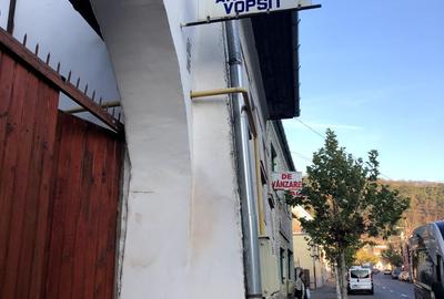 Garsonieră decomandată în Central - 4