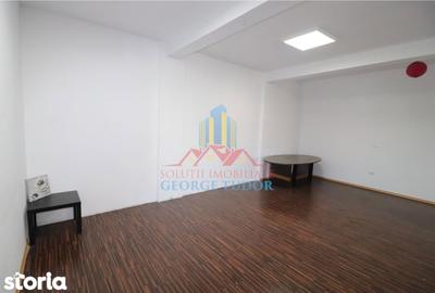 Spațiu comercial, de 60 mp, în Apărătorii Patriei - 19