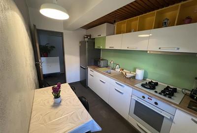 Apartament cu 2 camere decomandat, mobilat în Central - 2