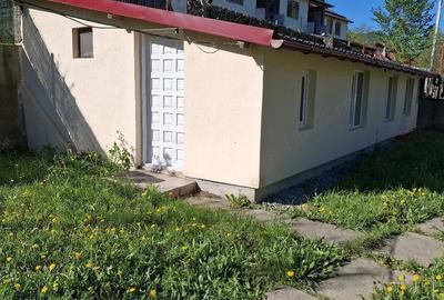 Casă cu Teren 900 Mp în Central - 5