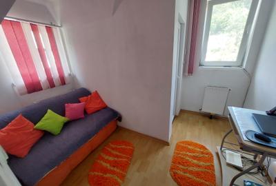 Casă cu 5 camere cu Garaj în Izvoru Muntelui - 21