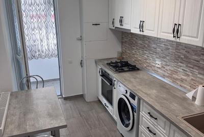 Apartament cu 3 camere decomandat în Militari
