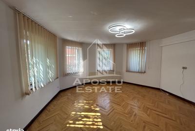 Spațiu comercial, de 200 mp, în Șagului