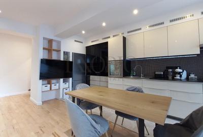 Apartament cu 3 camere semidecomandat, mobilat în Herăstrău