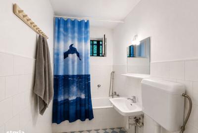 Apartament cu 3 camere semidecomandat în Drumul Taberei