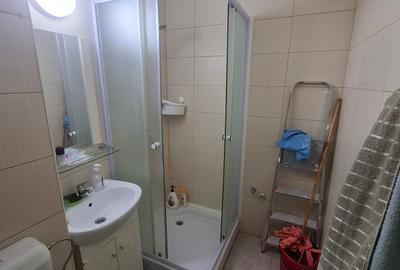 Garsonieră semidecomandată în Titan