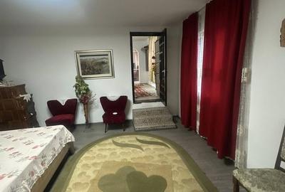Casă cu 3 camere cu Teren 950 Mp în Central - 2
