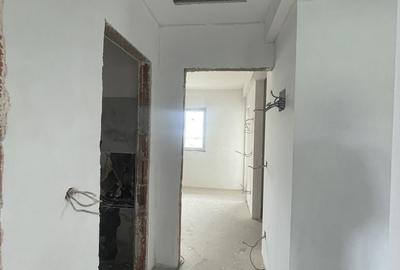 Casă cu 4 camere cu Teren 250 Mp în Clinceni