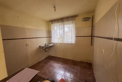 Casă cu 3 camere cu Teren 337 Mp în Central - 3