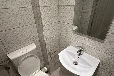 Apartament cu 3 camere decomandat în Florești
