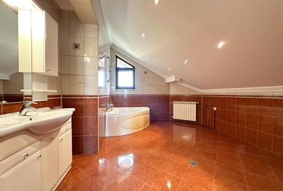 Casă individuală cu 8 camere cu Canalizare în Pipera - 50