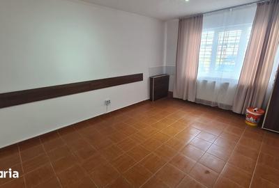Spațiu comercial, de 29 mp, în Nord - 3