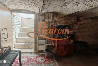 Casă cu 3 camere cu Teren 170 Mp în Sânpetru