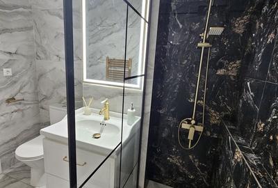 Apartament cu 3 camere în Tudor Vladimirescu