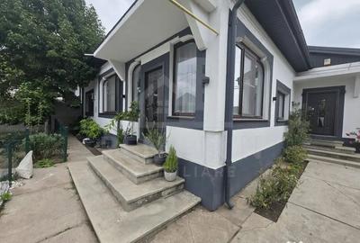 Casă cu 4 camere cu Teren 1191 Mp în Romanești