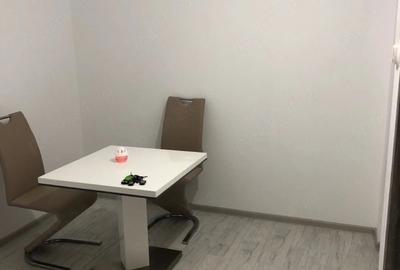 Apartament cu 3 camere decomandat în Central - 2