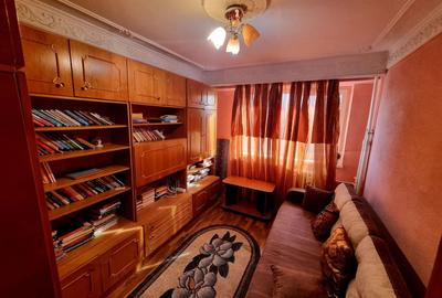 Apartament cu 3 camere decomandat, mobilat în Km 4-5 - 6
