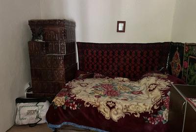 Casă cu 4 camere cu Teren 2000 Mp în Cocora