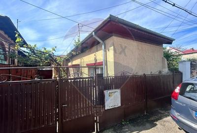 Casă individuală cu 4 camere cu Teren 174 Mp în Gheorghe Doja