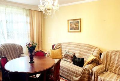 Apartament cu 3 camere decomandat, mobilat în Central