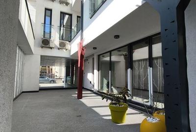 Spațiu comercial, de 100 mp, în Central - 18