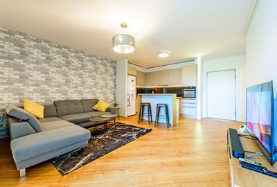 Apartament cu 3 camere decomandat, mobilat în Sud