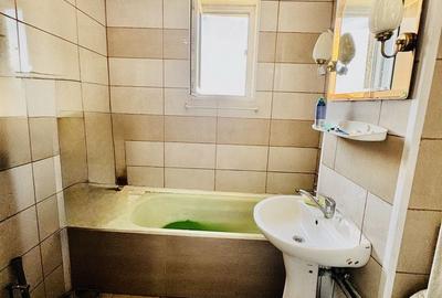 Apartament cu 4 camere decomandat în Central - 3