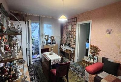 Apartament cu 3 camere semidecomandat în Groapa
